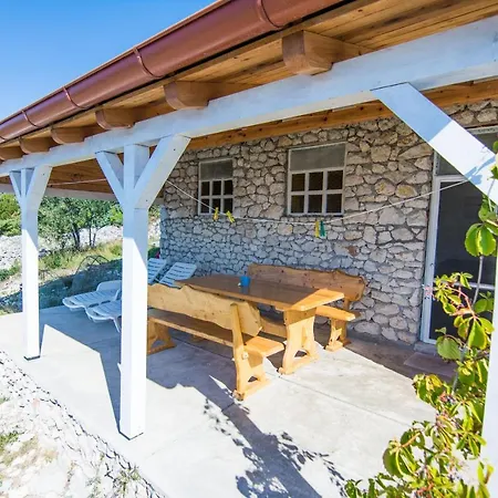 House Lanterna Tkon