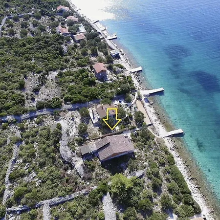 House Lanterna Tatil Evi Tkon