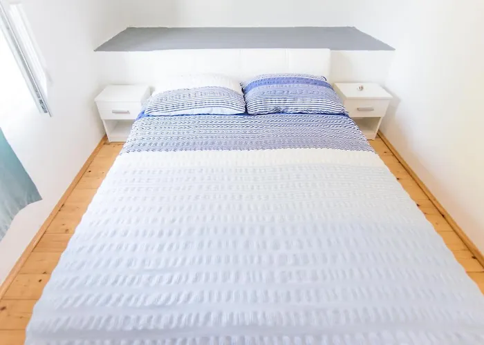 Nyaraló House Lanterna Tkon